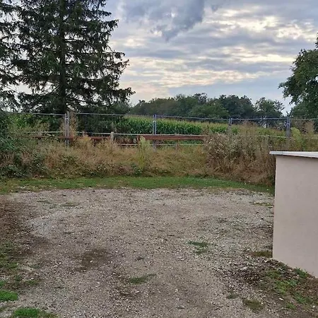 Lägenhet L'ain-parfait Saint-Etienne-du-Bois (Ain)